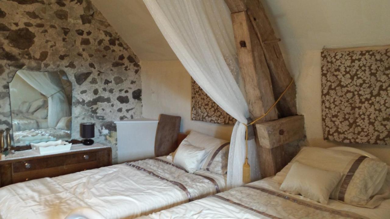 Le Petit Savriere B&B Tronget Extérieur photo