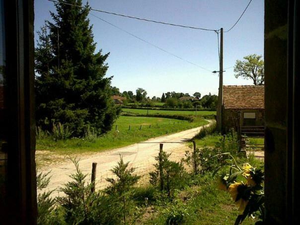 Le Petit Savriere B&B Tronget Extérieur photo